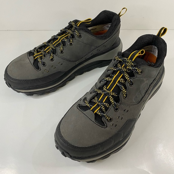 hoka one one tor summit